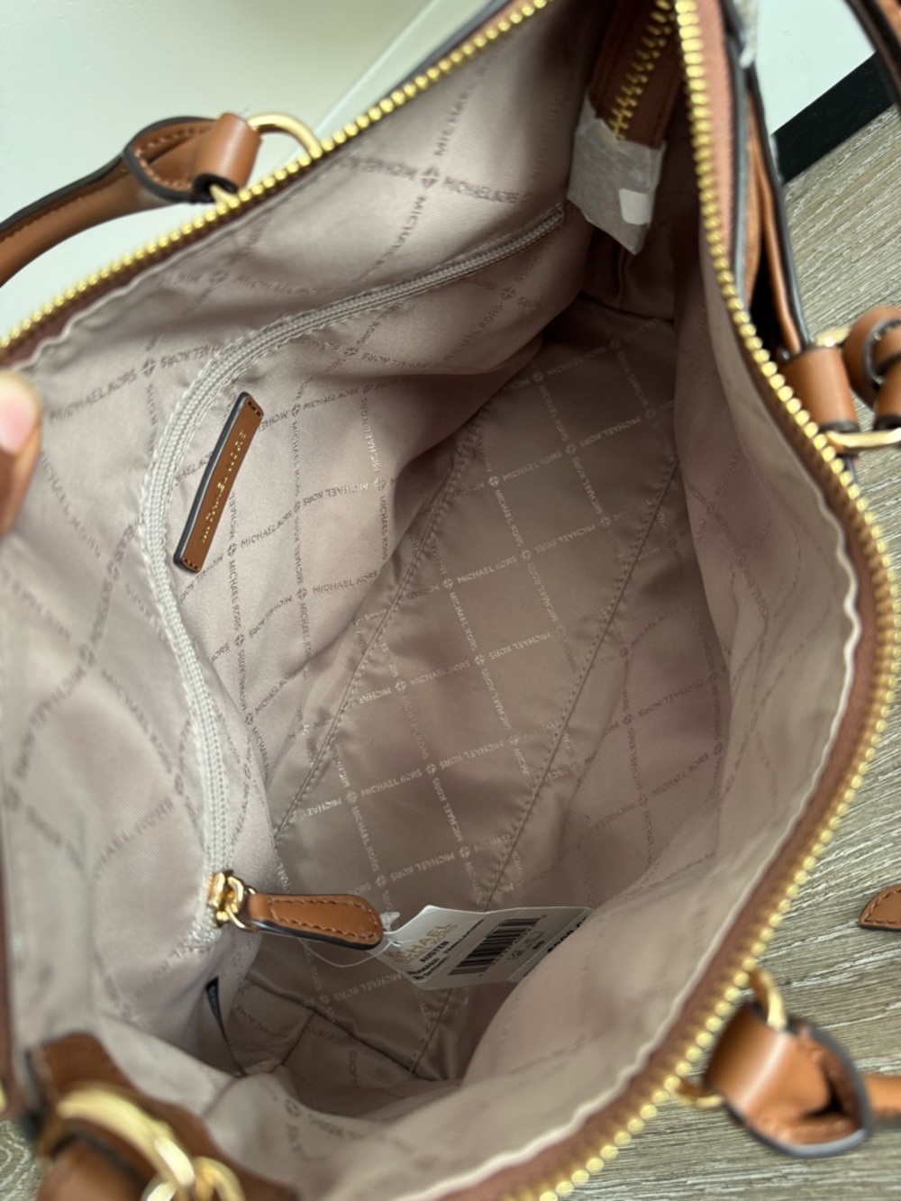 Michael Kors Austen Vanilla MK Logo Satchel with Brown Trim - Picture 4 of 16